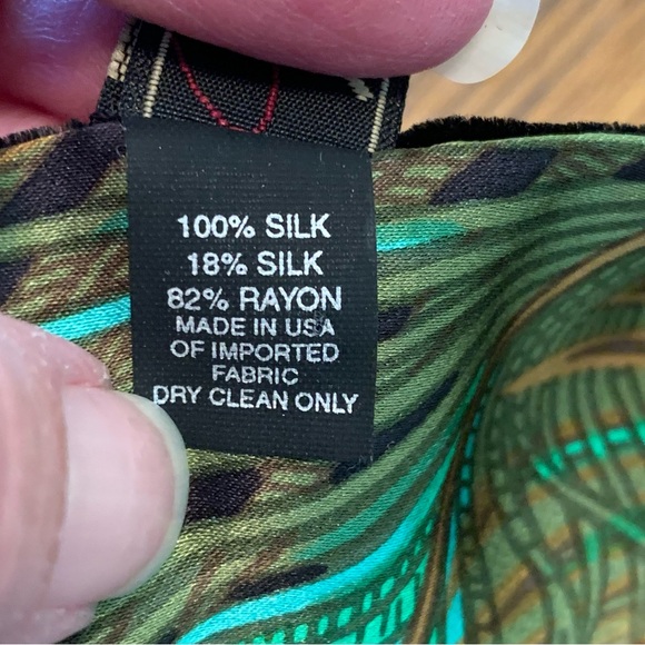 NIC & NORA NY SCARF SILK PEACOCK FEATHERS / BLACK VELVET BACK 10”x 57” - Picture 9 of 11